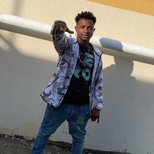 Meet your Posher, Alyrius